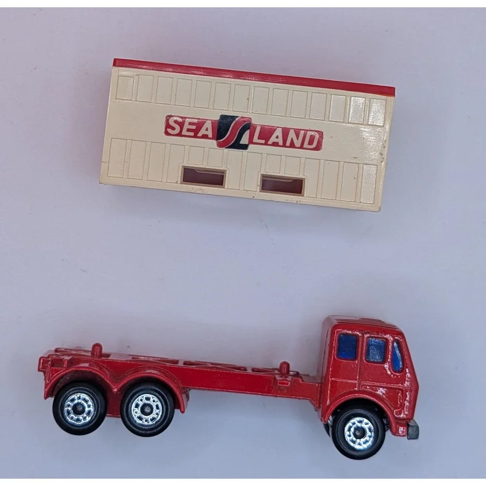 Matchbox Superfast 42 Mercedes Container Truck Sea-Land Red Lesney England Boxed